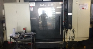 DAHLIH 1020 BA CNC-Vertikalbearbeitung