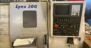 CNC-DREHMASCHINE 2 ACHSEN DOOSAN LYNX 200 LC VON 1999