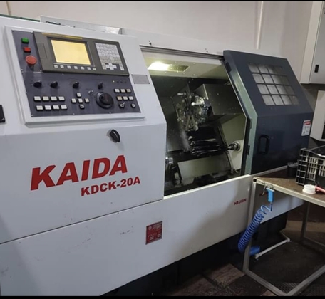 Kaida 8 inkl. CNC-Drehmaschine