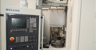 HELLER MC 16 2002 Horizontal-Bearbeitungszentrum, 4 Achsen,