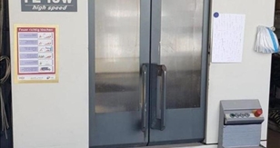 BEARBEITUNGSZENTRUM - VERTIKAL CHIRON FZ 15 W HIGHSPEED