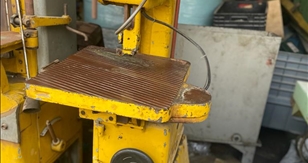 BANDSÄGE (vertikal) Stichsägemaschine NASSOVIA