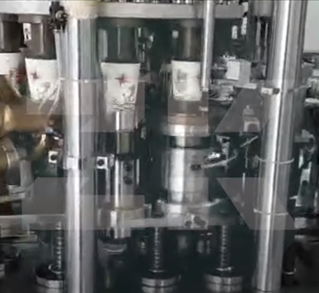 PAPIERBECHERMASCHINE