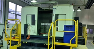 Bearbeitungszentrum (universal) MAKINO MAG1