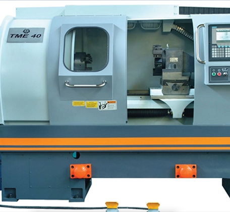 CNC TME 40 DREHMASCHINE - FLACHBETT