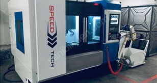 SPEEDTECH CNC-BEARBEITUNGSZENTRUM