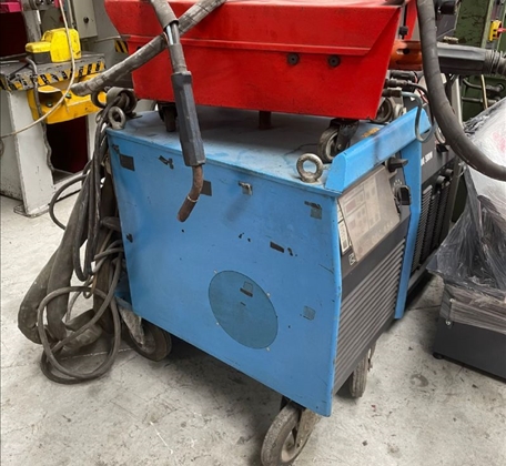 CLOOS GLC 456-C GASSCHWEIßMASCHINE