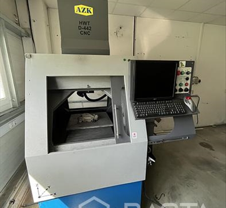 HWT D-442 CNC (Jahr 2007) 3-Achsen-Vertikalbearbeitungszentrum