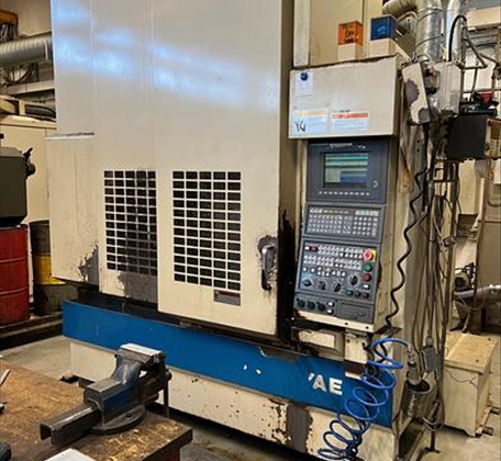 GEBRAUCHTES VERTIKALES BEARBEITUNGSZENTRUM FAB. OKUMA, MODELL MX-45 VA