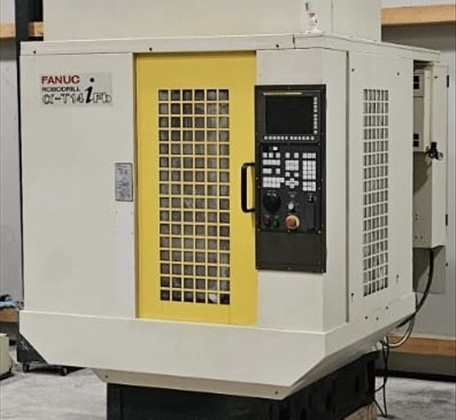 Bearbeitungszentrum - Universal FANUC ROBODRILL ALPHA T14iFb