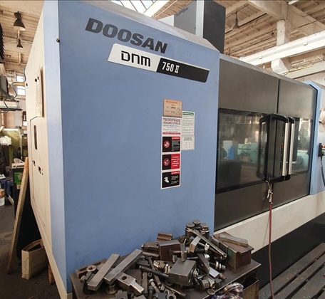 Bearbeitungszentrum (vertikal) DOOSAN DNM 750 II