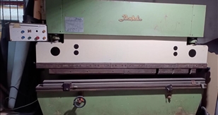 BAYKAL MARKE 2,5 M 4 MM MOTORISIERTE GUILLOTINE