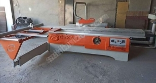 Özkonyalılar 3200 Liegekreis mit Plotter und Staubabsaugmaschine
