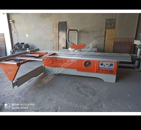 Özkonyalılar 3200 Liegekreis mit Plotter und Staubabsaugmaschine