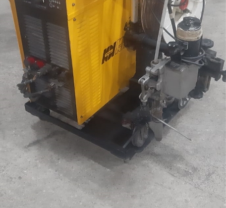 KILMAK 1250 AMP TAUCHSCHWEIßMASCHINE