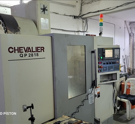 Chevalier CNC-Vertikal-Bearbeitungszentrum