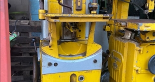 BANDSÄGE (vertikal) Stichsägemaschine THIEL