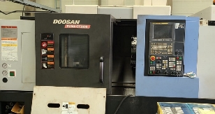 DOOSAN PUMA GT-2600 CNC-DREHMASCHINE (10-Zoll-SPIEGEL-81 FRONT-2015-09 PRODUKTION)