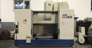 DAEWOO ACE VC500 SERIE VERTIKALES BEARBEITUNGSZENTRUM DOPPELTISCHER