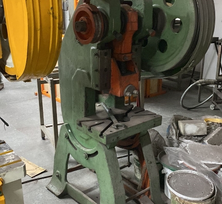 Exzenterpresse (bei Nullstellung)